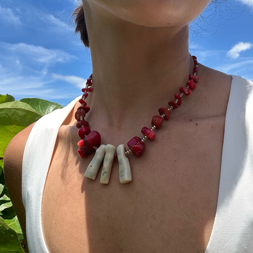 Elegant Red and Cream Necklace